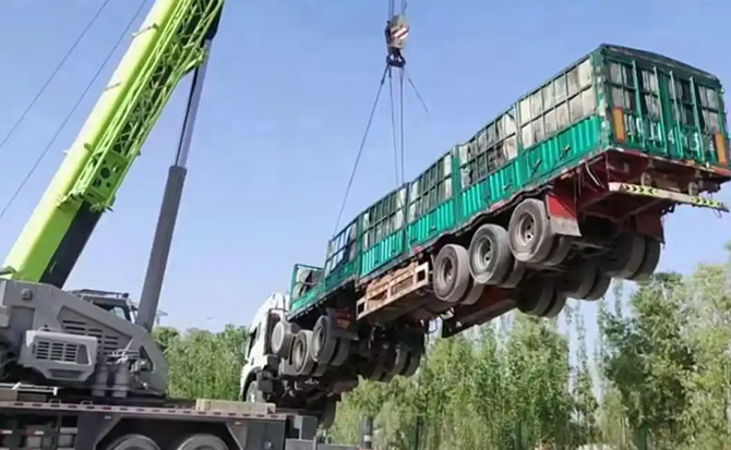 阿坝藏族羌族自治州道路脱困救援案例